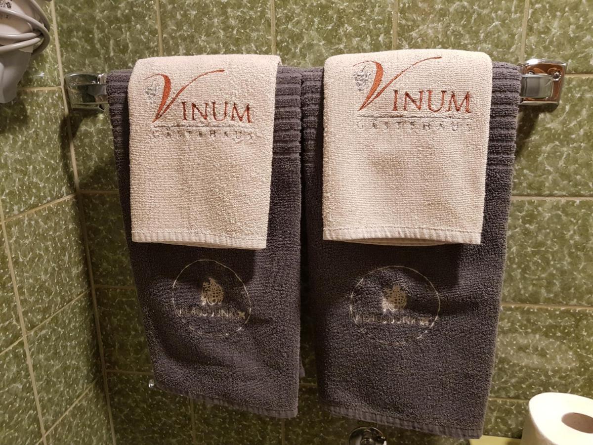 Gaestehaus Vinum 雷温 外观 照片